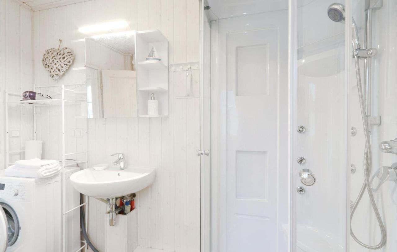 Gorgeous Home In Zerpenschleuse With Wifi Luaran gambar